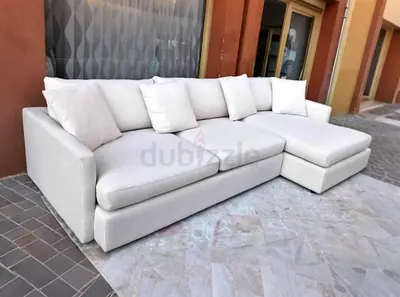 Selling Crate&barel L shape sofa Beige Excellent condition