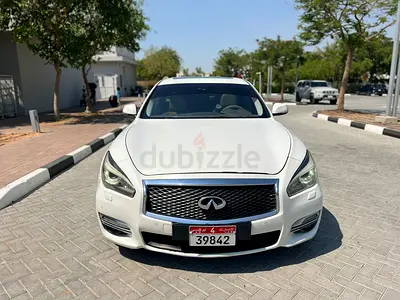 Infinity Q70 - 2016