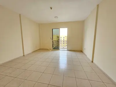 With Balcony / Upper Floor / Ready to Move