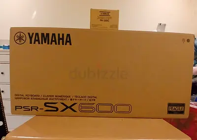 Yamaha psr sx 600