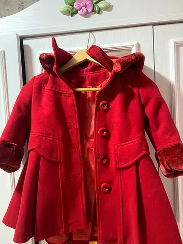 Girls Turkish coat dirhams 100