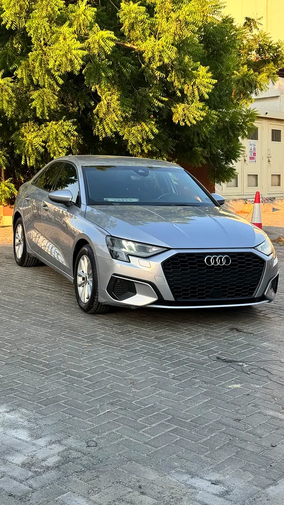 Audi A3 2021 — photo 1 of 6