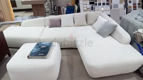 Sofa l shup like new