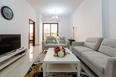 Spacious | Mid Floor | Furnished | Close to Exit