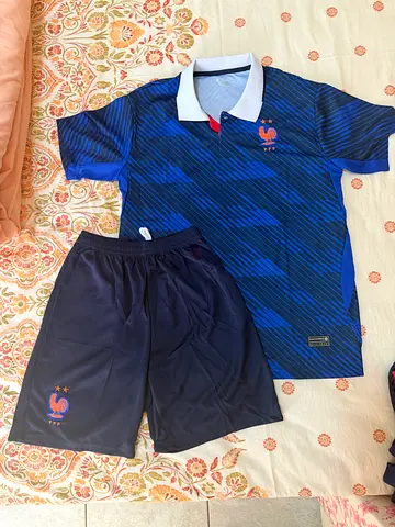 France Football/Soccer Training Kit - T-shirts and Shorts, Size S