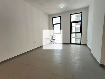 Spacious luxurious lush big studio with kitchen appliances