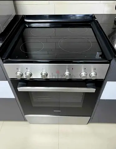 Siemens new model Electric Cooker 60x60cm With Oven Excellent Condition