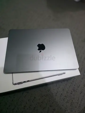 Mac book Air M3 in Excellent Condition