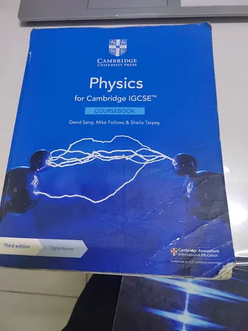 Cambridge IGCSE Physics Coursebook (3rd Edition) - Used