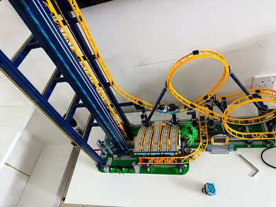 Lego loop 10303 - retired