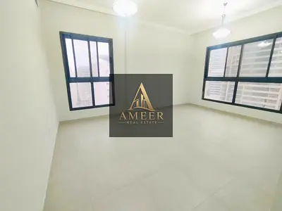 LAVISH TWO BHK WITH BUILT IN WARDROBES WITH PARKING FREE EASY 6 CHEAQ ON A VERY PRIME LOCATION