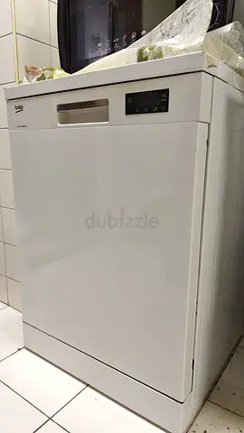 Beko freestanding dishwasher - good working condition