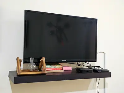 32 Samsung LED TV with Xiaomi TV Box for Sale