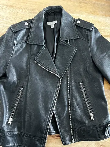 Free Ladies short leather jacket