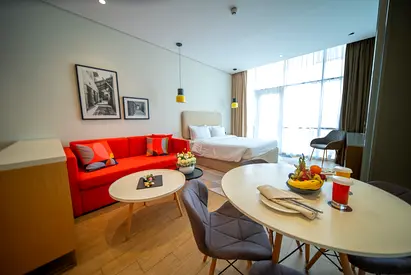 Fully Furnished Studio with 4* Facilities, Vacant