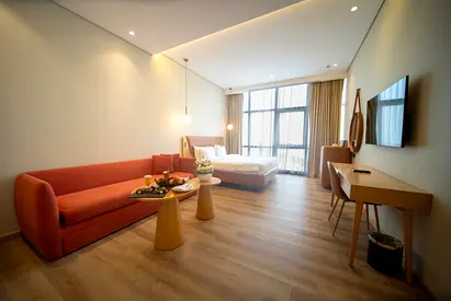 Fully Furnished Studio with 4* Facilities, Vacant