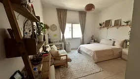 Beautiful home to share