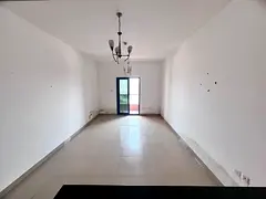 Studio apartment with separate American-style kitchen, balcony, central air conditioning, Tower C, e
