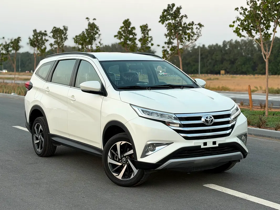 Toyota Rush 2023 — photo 1 of 20