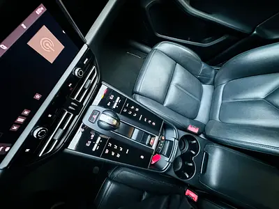 2022 Porsche MACAN — миниатюра 15