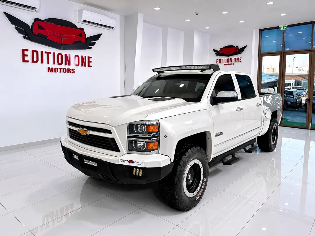 Chevrolet Silverado 1500 2015 — photo 1 of 11