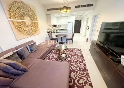 FULLY FURNISHED UPGRADED POOL/ VIEW VACANT UNIT