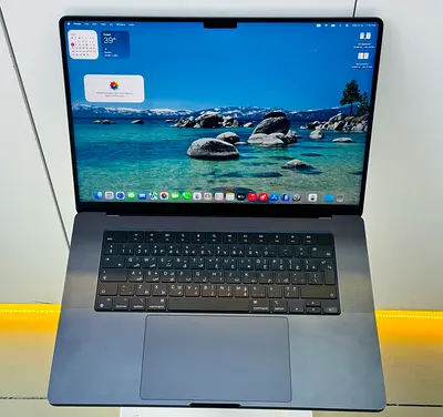 MacBook Pro 16 inch M4 MAX 36 GB Ram,1 TB