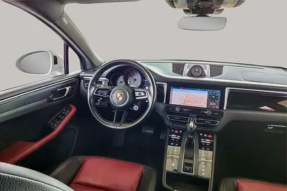 صورة 10 لـ 2022 Porsche MACAN