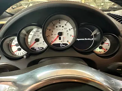2014 Porsche CAYENNE — миниатюра 18