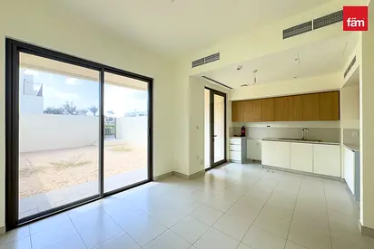 Multiple Cheaques | 3BHK | Steps From Park