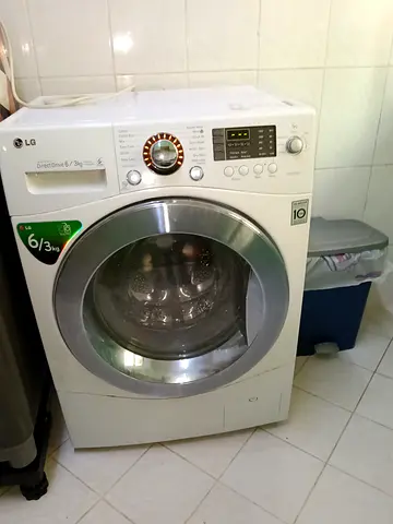 LG Front Load Washer Dryer Combo 6kg/3kg — Good Working Condition