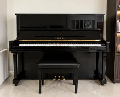 U 1 G Yamaha piano available