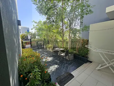 4 Bedroom | Upgraded I Modern Villa I Vacant