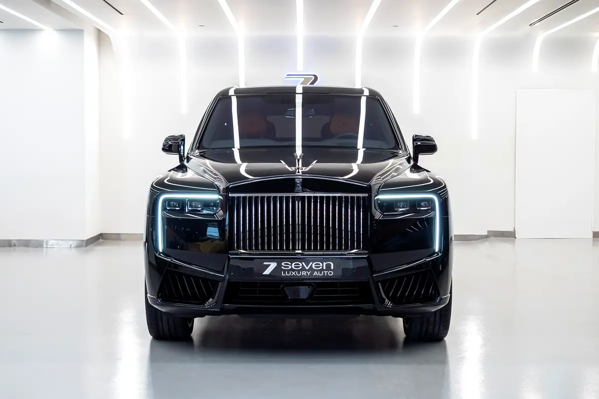 Rolls-Royce Cullinan 2025 — photo 1 of 16