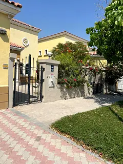 //Beautiful 4-Bedroom Villa for Rent | Spacious Family Home//
