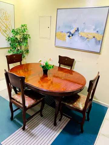 Solid Wood Oval Dining Table with 4 Chairs - Classic Design Free delivery