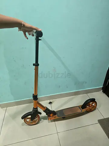 Kids/Adult Foldable Three-Wheel Scooter - good condition 1-2 years old little wear and tear
