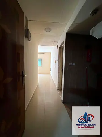أجمل استديو فى الشارقة مطبخ منفصل - مساحة واسعة مناسبة للعائلات تكييف وغاز مركزى تشطيبات مميزة قريب من القبائل ماركت