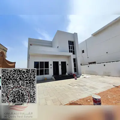 Spacious villa for rent in Rawda 2, 5 master bedrooms First resident