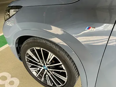 2024 BMW IX1 照片 2
