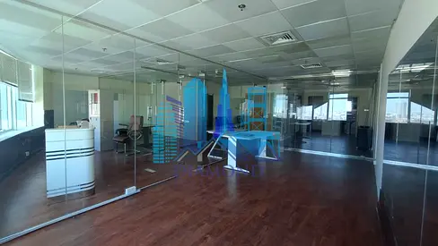 Large Office Space with Partitions Available for Annual Rent | Horizon Tower