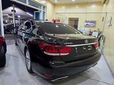 2016 Lexus LS-SERIES — миниатюра 5