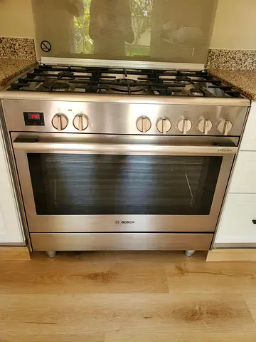 Bosch Series 8 Top gas oven electric 90cm