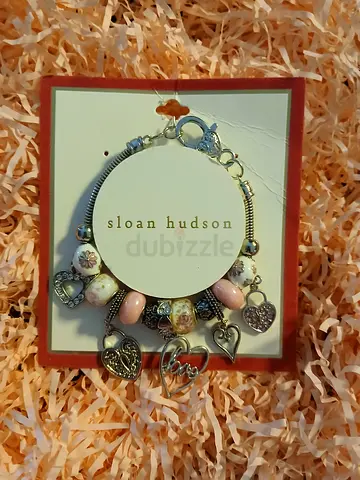 RARE Sloan Hudson charm bracelet with pink beads and heart charms