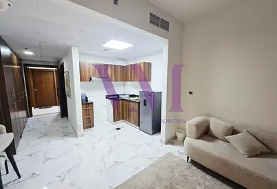 Exclusive Studio | Community View | Marina