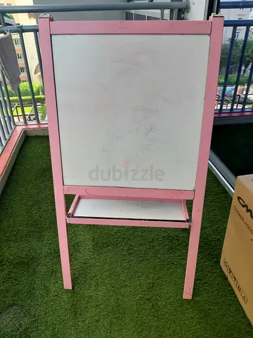 KIDS NURSERY BLACK/WHITE BOARD