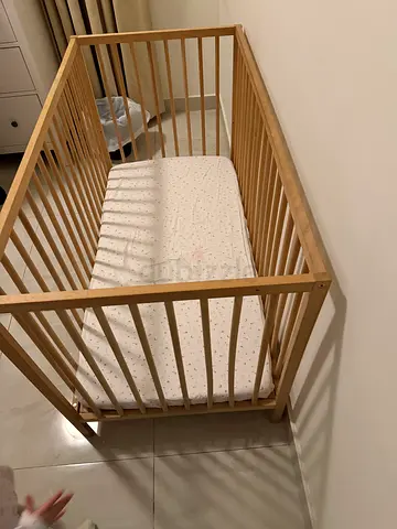 Baby crib