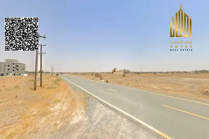 ارض سكني فى منطقة المنامة 9 ثالث قطعة من الشارع