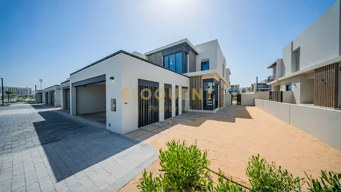 Opposite Garden | End Unit | Handover Soon