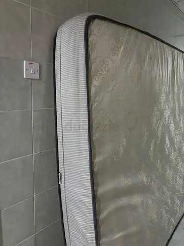 Urgent sale - Used mattress 180x200 size